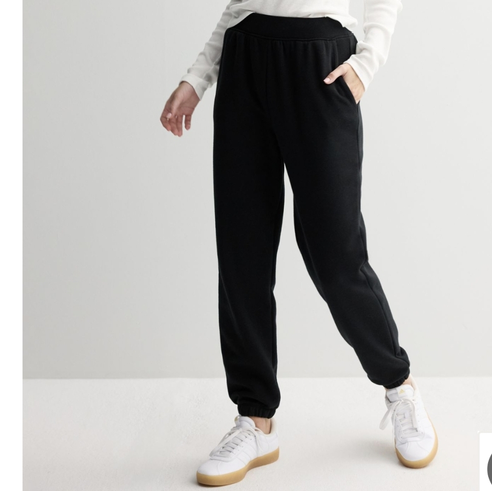SO Juniors Classic Fleece Black Joggers. Size S